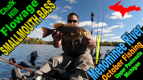 Awesome Smallmouth Bass SLAM!!! Flies out of the water after glide bait! (Native Slayer Max 12.5 Kayak Bass Fishing)