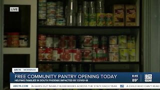 Free community pantry opens in Phoenix
