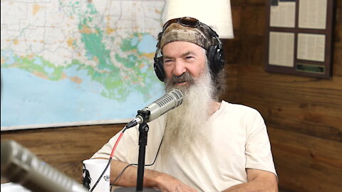 Phil Robertson's Epic Jambalaya Recipe, Generosity, and How Food Can Help You Share Jesus | Ep 144