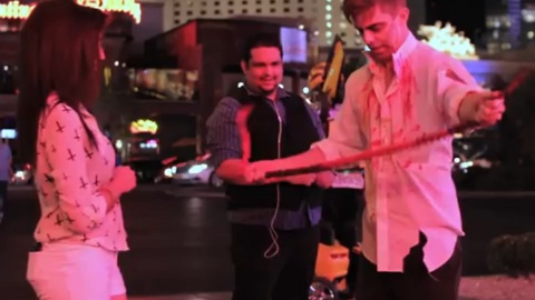 Zombie street magician scares street-goers in Las Vegas