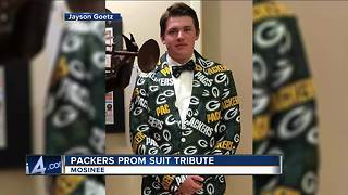 Wisconsin teen attends prom in Packers suit to honor late grandfathers