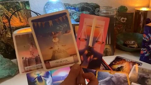 Libra ♎️ ✨11:11✨ “You’re on the right path to happiness & balance!” End of February Tarot Reading.