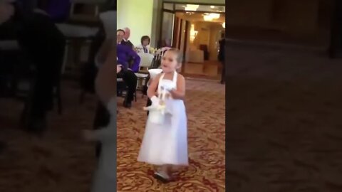 Funny fails, kids in Wedding parties 4in 40 seconds, funny wedding #shorts #wedding #ringbearers