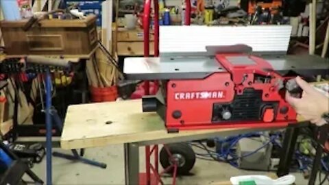 Unboxing a Craftsman jointer