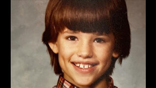 Jennifer Garner pokes fun at her childhood haircut