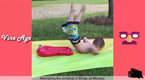 Try not to laugh 😆 | American’s funniest home videos 📹 | vine age