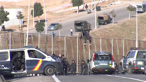 Asalto con extrema violencia a la valla de Melilla: 18 inmigrantes muertos y 189 agentes heridos