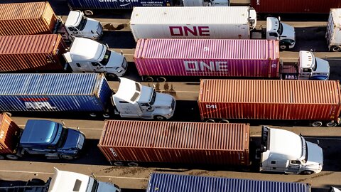 Truck Drivers In Oakland, California Are Protesting A New State Law