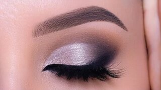 Step-By-Step Sultry Silver Smokey Eyes Tutorial