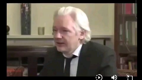 Assange on Russia - Clintons vs Trump