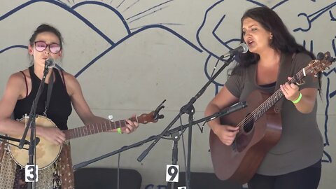 Sarah Twigg & Elizabeth Baker - Sweet Baby James (Fly Birds Band)