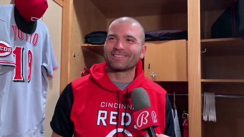 Reds star Joey Votto discusses journey to US citizenship