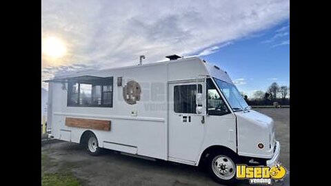 Used - Chevy P30 Workhorse Pizza Truck with Hybrid Stone Pizza Oven for Sale in Washington