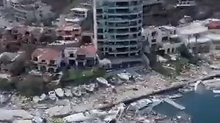 CAT 5 hurricane (Otis) with no rain that came out of nowhere. No warning (Acapulco - aerial view)