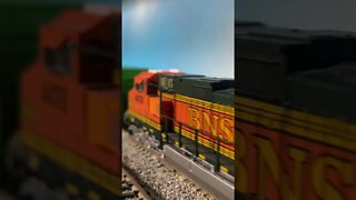 N Scale Gevo Demonstrator Run8