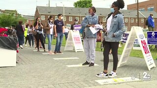 City leaders urge residents to register to vote