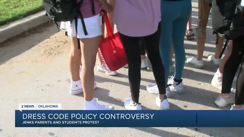 Jenks parents, students protest school dress code change