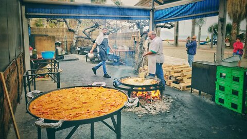 🇪🇸 Eating Paella in Nerja, Spain