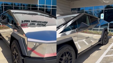 Cybertruck in Mirror Chrome Wrap