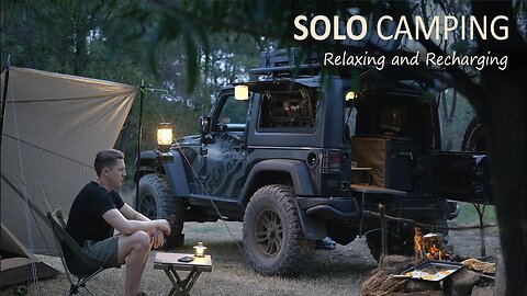 SOLO CAR CAMPING With A GADGET JEEP Wrangler [ Cosy Night, Campfire Food, Bushcraft, Asmr ]