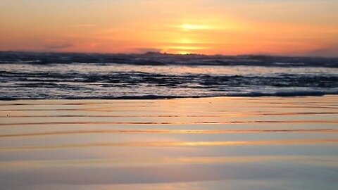 Sunset at sea غروب الشمس من البحر