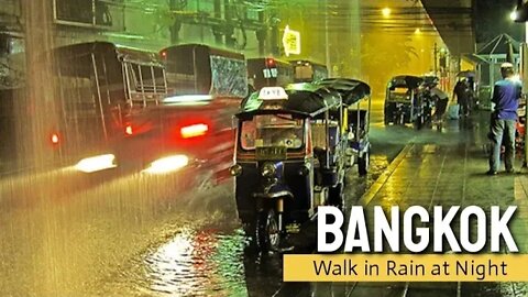 [4K] Walk in Rain at night in Bangkok