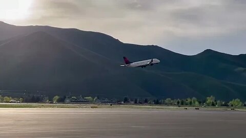 Sun Valley Idaho Airport Morning Departures (SUN/KSUN)