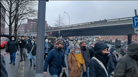 Für wahre Demokratie! 1000 Menschen auf den Straßen von Barmbek Demo Hamburg 22.01.2022