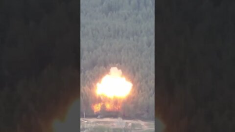 Ukrainian forces at the eastern front hitting 2 Russian supply trucks causing them to explode!