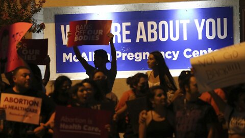 Texas Clinics Halt Abortions After State High Court Ruling