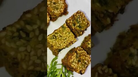 Crispy Kothimbir vadi Recipe | खुसखुशित कोथिंबीर वडी #Shorts #YTShorts #recipe #FreshSimpleRecipe