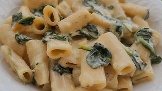 How to make Regatoni with Spinach