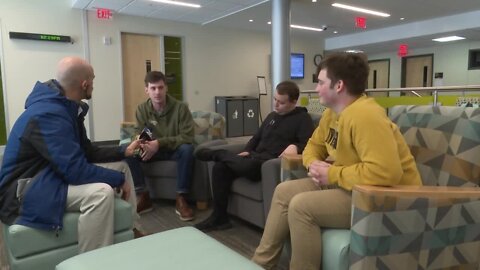 UW Oshkosh students have mixed reactions to student debt cancellation plan