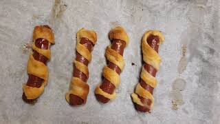 Hot dog mummies