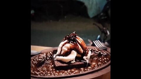 SIZZLING CHOCOLATE BROWNIE WITH ICE CREAM - VASANTH HUNGRY🍫🍧🍮