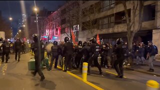 Police Clash With Paris Protesters