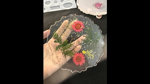 Dried flower coaster 💗