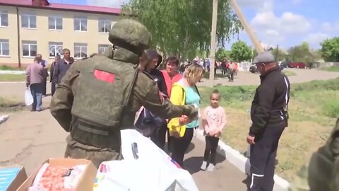 Russian Troops Delivered Humanitarian Aid To One Of The Settlements In The Liberated LPR Territory