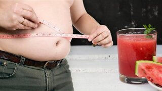 ESTE SUCO DETOX AJUDARÁ VOCÊ A PERDER PESO E AUMENTAR SEU METABOLISMO