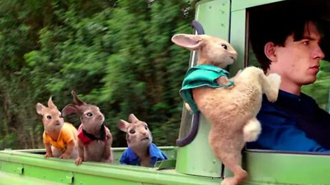 A Daring Rescue | Peter Rabbit | Clip