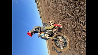 Flat track on the beach !