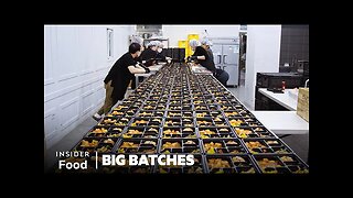 How 3 Korean Chefs Make 10,000 Office Workers' Lunch Boxes Every Week | Big Batches |