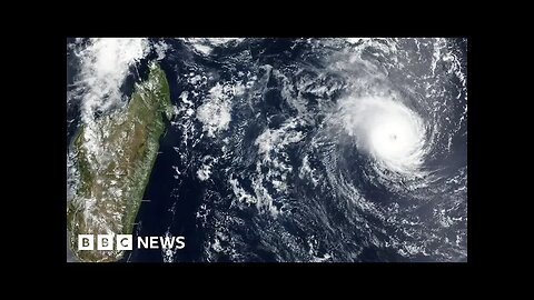 Four killed as Cyclone Freddy hits Madagascar - BBC News