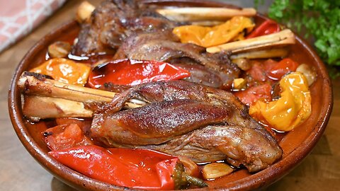 Cooking Turkish meat pottery in this amazing way makes it very delicious!