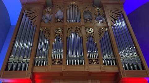 FPV view of Pinnacle Presbyterian - PBC Performs Saint-Säens Organ Symphony