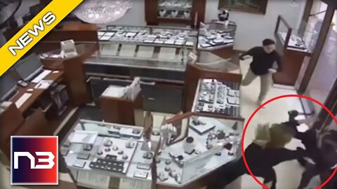 Armed Thieves Rush Jewelry Store, But Didn’t Expect To Get Hit By What Happened Next