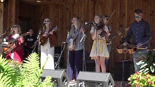 The Loose Strings Band - Blue Ridge Cabin Home