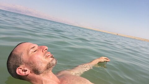 Floating in the Dead Sea ...You Can't Sink! - Interesting Facts