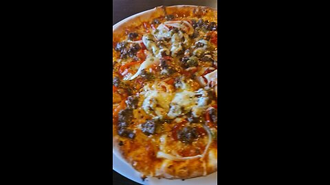 Pizza For Lunch [Short Video]