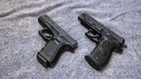 Why the Navy Seals adopted the Glock 19 to replace the Sig P226 MK25
